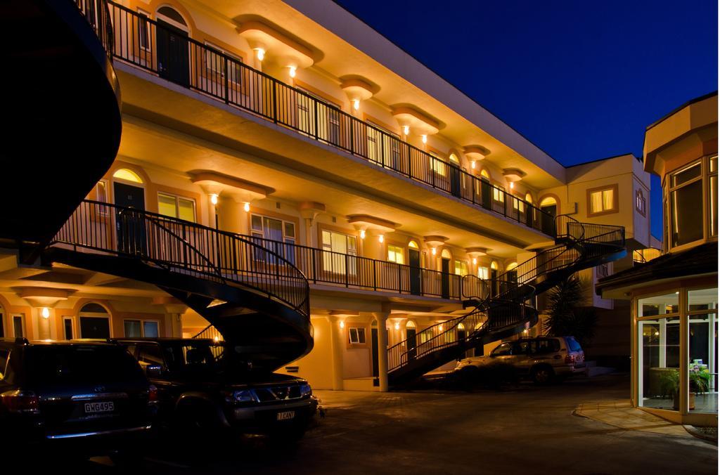Beachfront Motel Napier Esterno foto