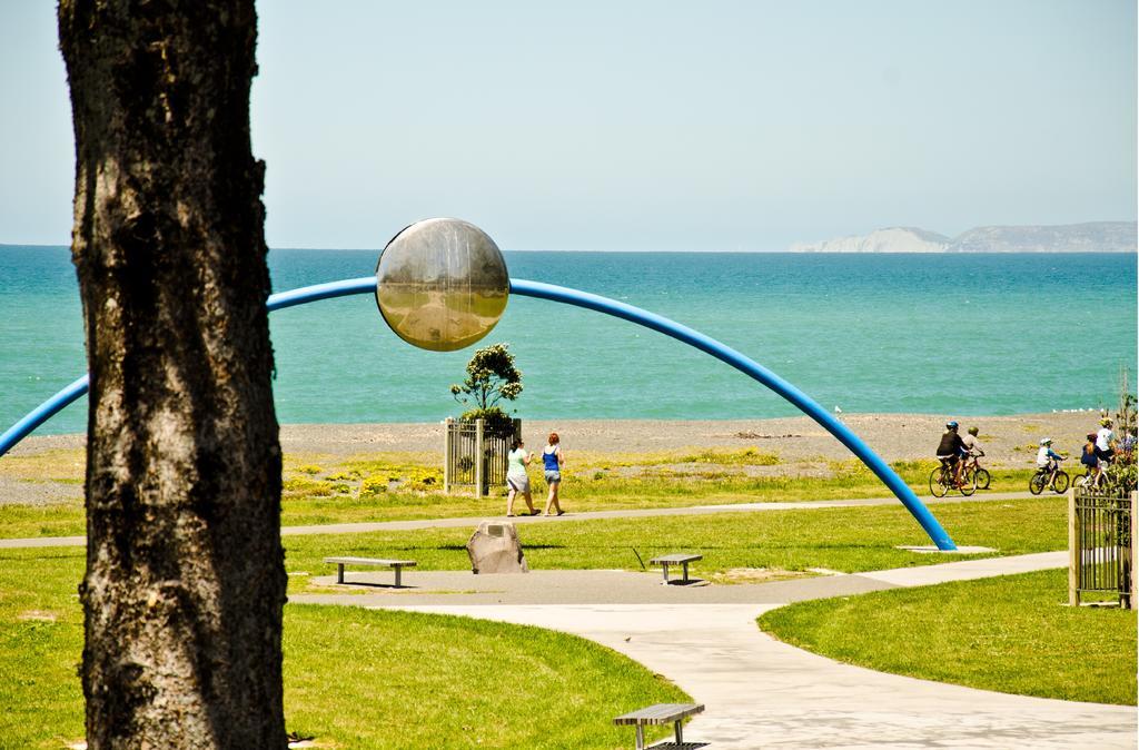 Beachfront Motel Napier Esterno foto