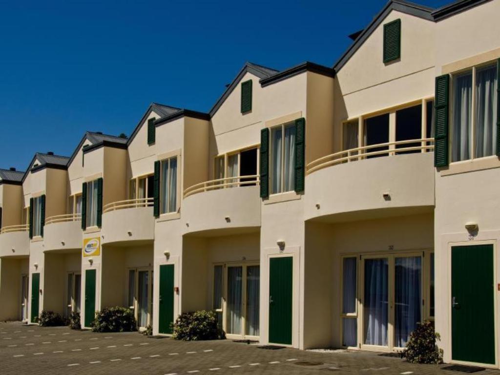Beachfront Motel Napier Esterno foto